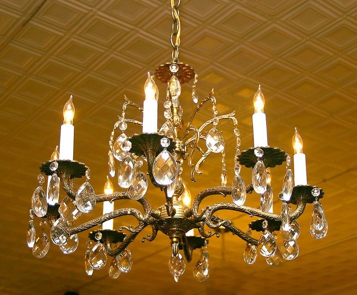 Stunning 8-arm Brass and Crystal Chandelier Made in Spain